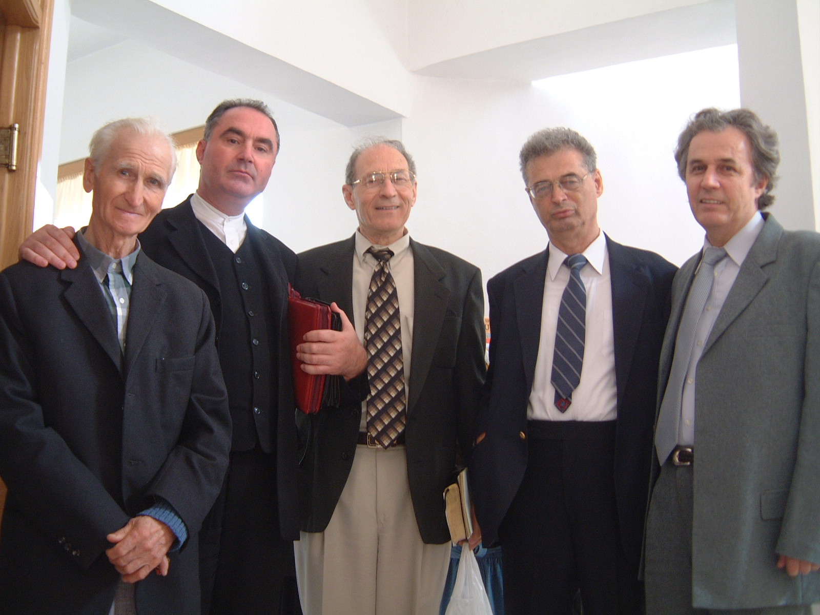 MIHAI WURMBRAND CU IOAN PANICAN SI ALTI OASPETI IN BISERICA CRESTINA DUPA EVANGHELIE ANTIOHIA 28 SEPTEMBRIE 2003
