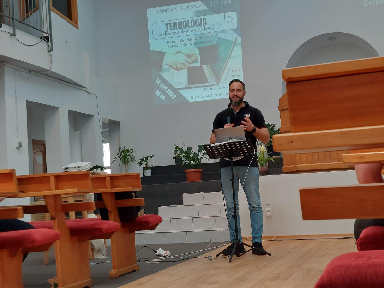 MIHAI CIOPASIU JUNIOR LA CONFERINTA DE TINERI SI ADOLESCENTI DIN BISERICA ANTIOHIA - 14 MAI 2022