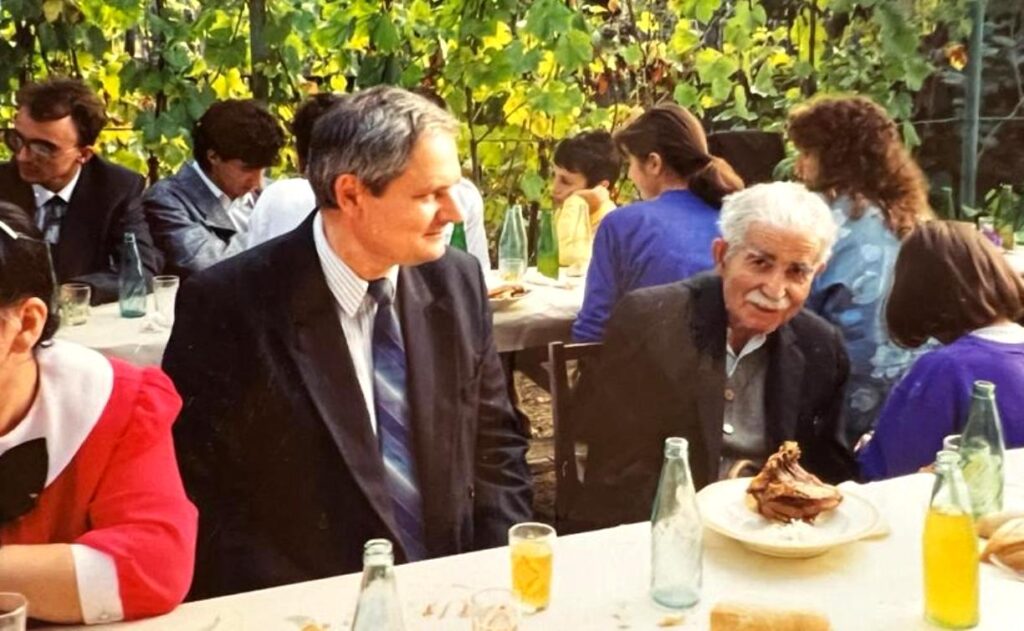 FRATELE MARIN IONESCU (1915-1993) INVITAT LA O NUNTA IN ULTIMII SAI ANI DE VIATA FRATELE MARIN IONESCU (1915-1993) INVITAT LA O NUNTA IN ULTIMII SAI ANI DE VIATA